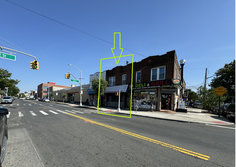 13204 Jamaica Ave, Richmond Hill, NY for sale - Building Photo - Image 2 of 20