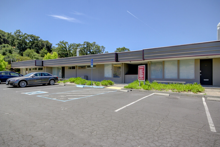 1615 Hill Rd, Novato, CA for lease - Building Photo - Image 3 of 11