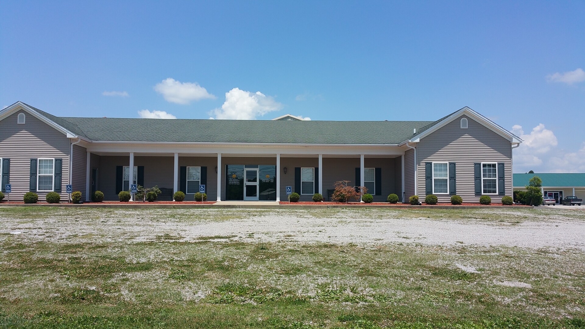 718 W Main St, Clarkson, KY for sale Primary Photo- Image 1 of 1