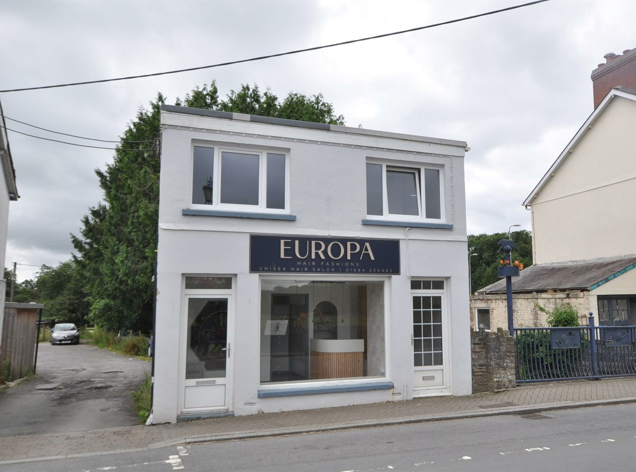 Pentre Rd, Carmarthen for lease Primary Photo- Image 1 of 4