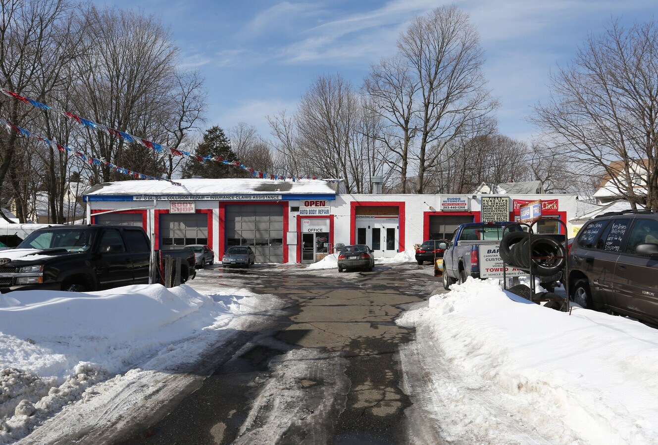 1040 Broad St, Meriden, CT 06450