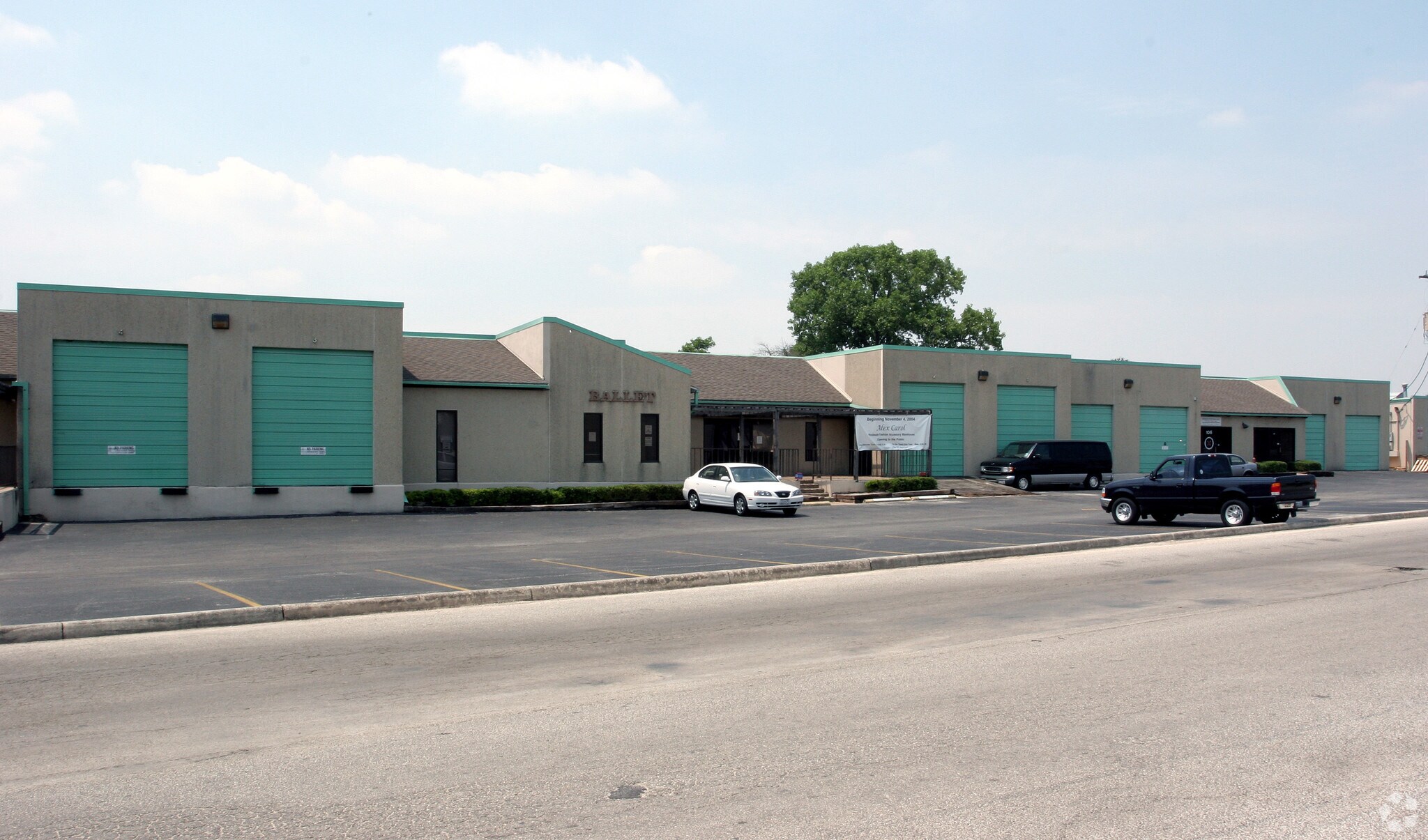 4335 Vance Jackson St, San Antonio, TX 78230 Vance Jackson Service