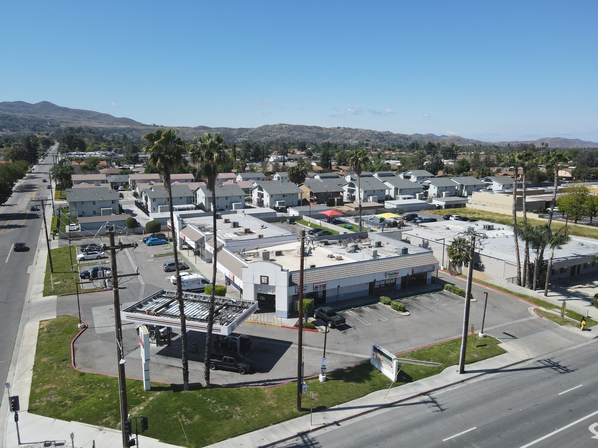 41995 Florida Ave, Hemet, CA for lease Building Photo- Image 1 of 11