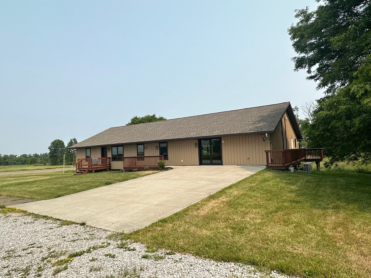 12555 Benner Rd, Rittman, OH 44270 Flex for Lease