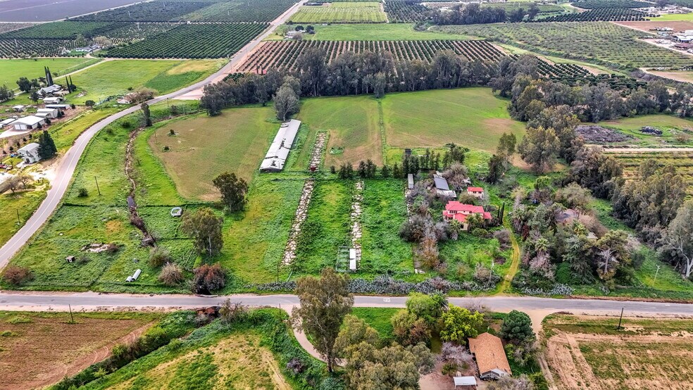 22337 Muscat Ave, Reedley, CA for sale - Primary Photo - Image 1 of 6