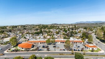 100% Leased Shopping Center - Retail Space
