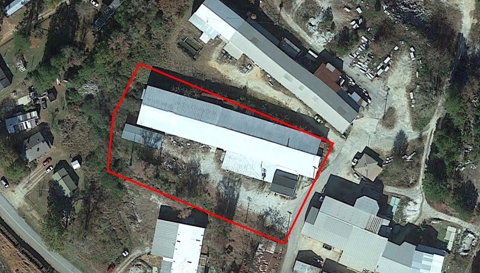 1113 Monumental Dr, Elberton, GA 30635