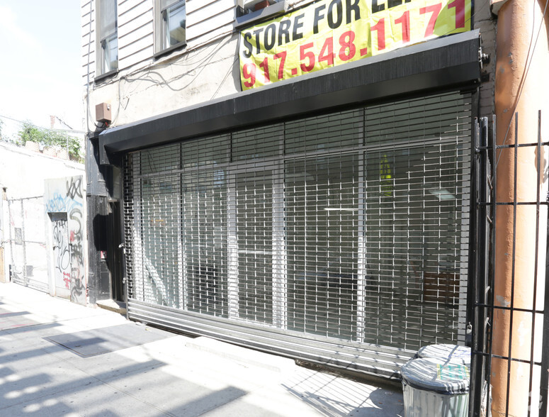 1323 Myrtle Ave, Brooklyn, NY for lease - Building Photo - Image 3 of 10