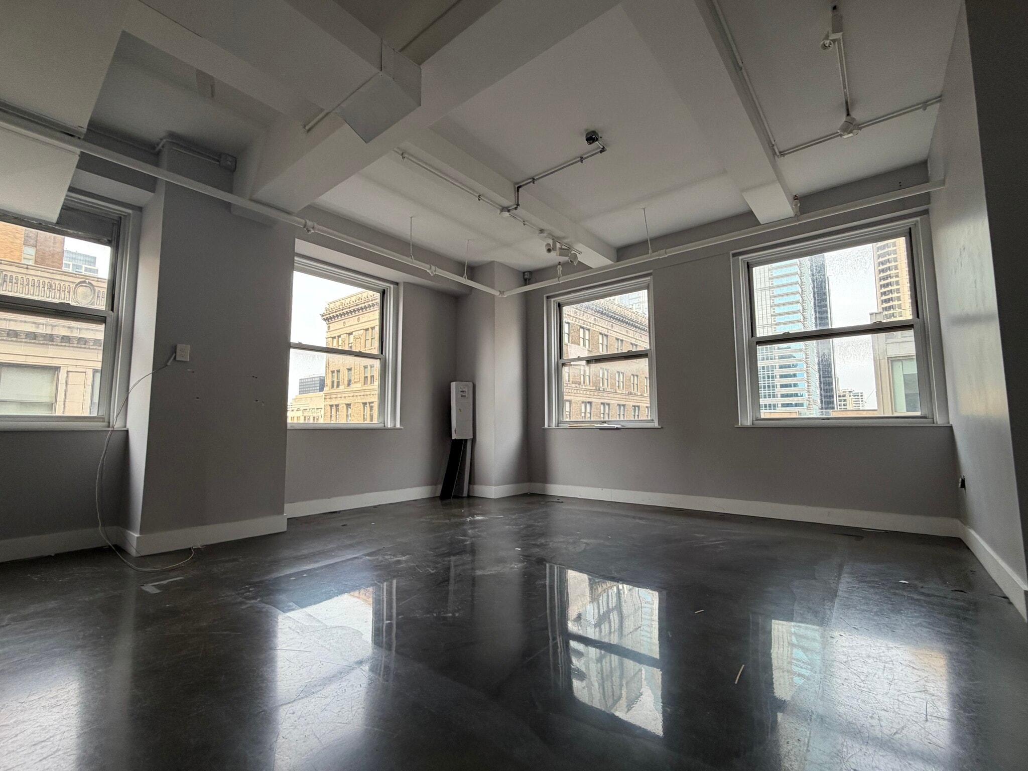 1528 Walnut St, Philadelphia, PA for lease Interior Photo- Image 1 of 5