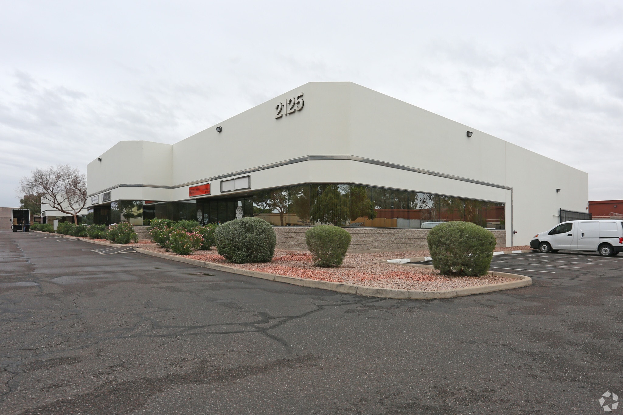 2125 E 5th St, Tempe, AZ for lease Primary Photo- Image 1 of 21