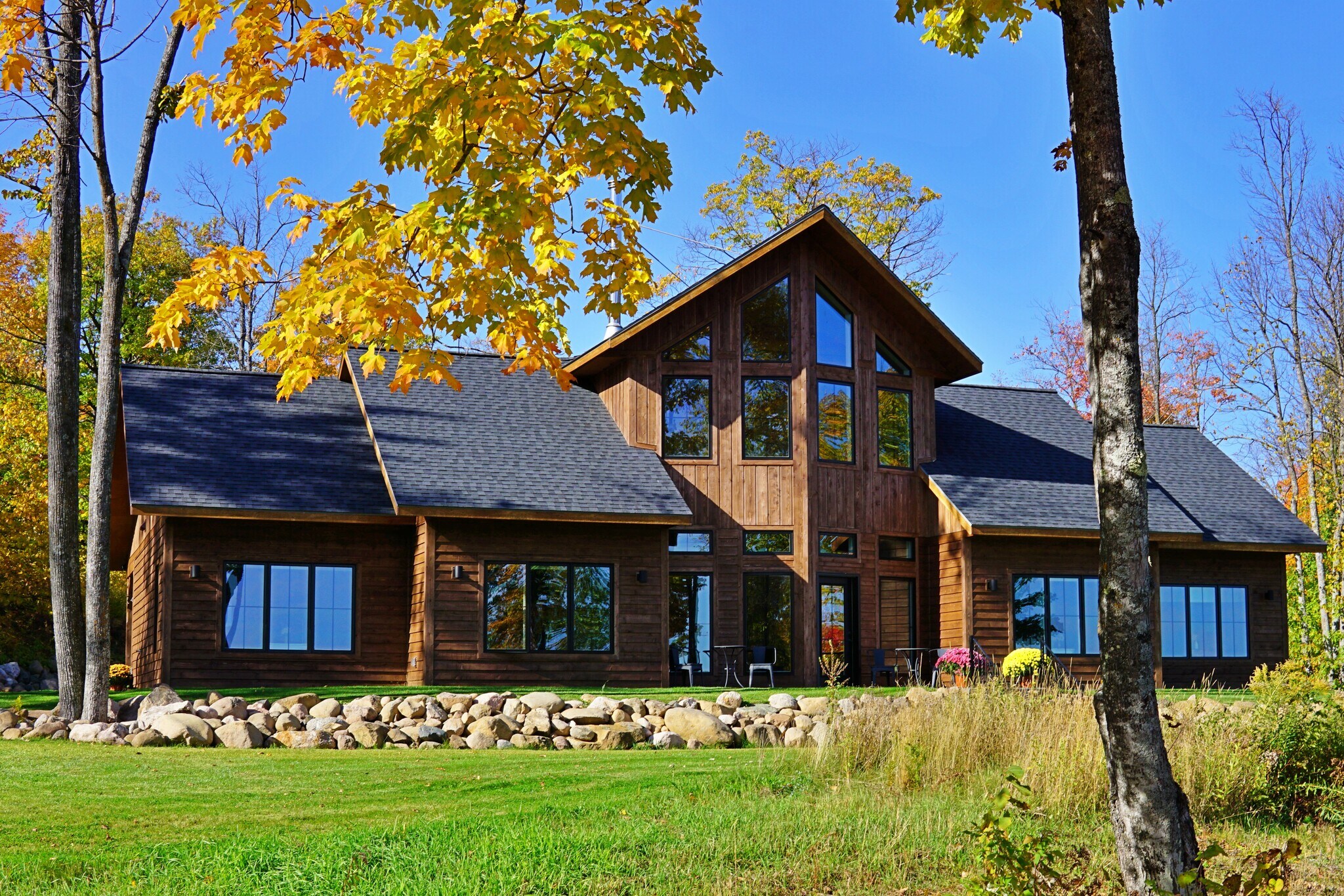83375 Ashwabay Heights Rd, Bayfield, WI for sale Building Photo- Image 1 of 1