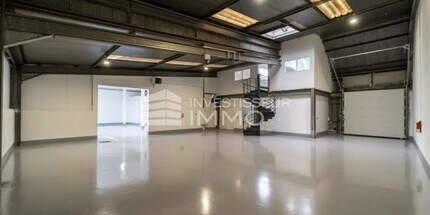 Flex in Évry for lease Interior Photo- Image 1 of 2