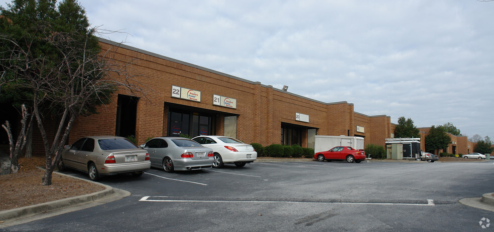 3731 Northcrest Rd, Atlanta, GA for lease - Building Photo - Image 2 of 2