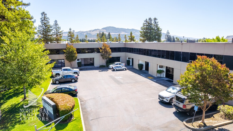 464 Kenwood Ct, Santa Rosa, CA for lease - Building Photo - Image 1 of 4