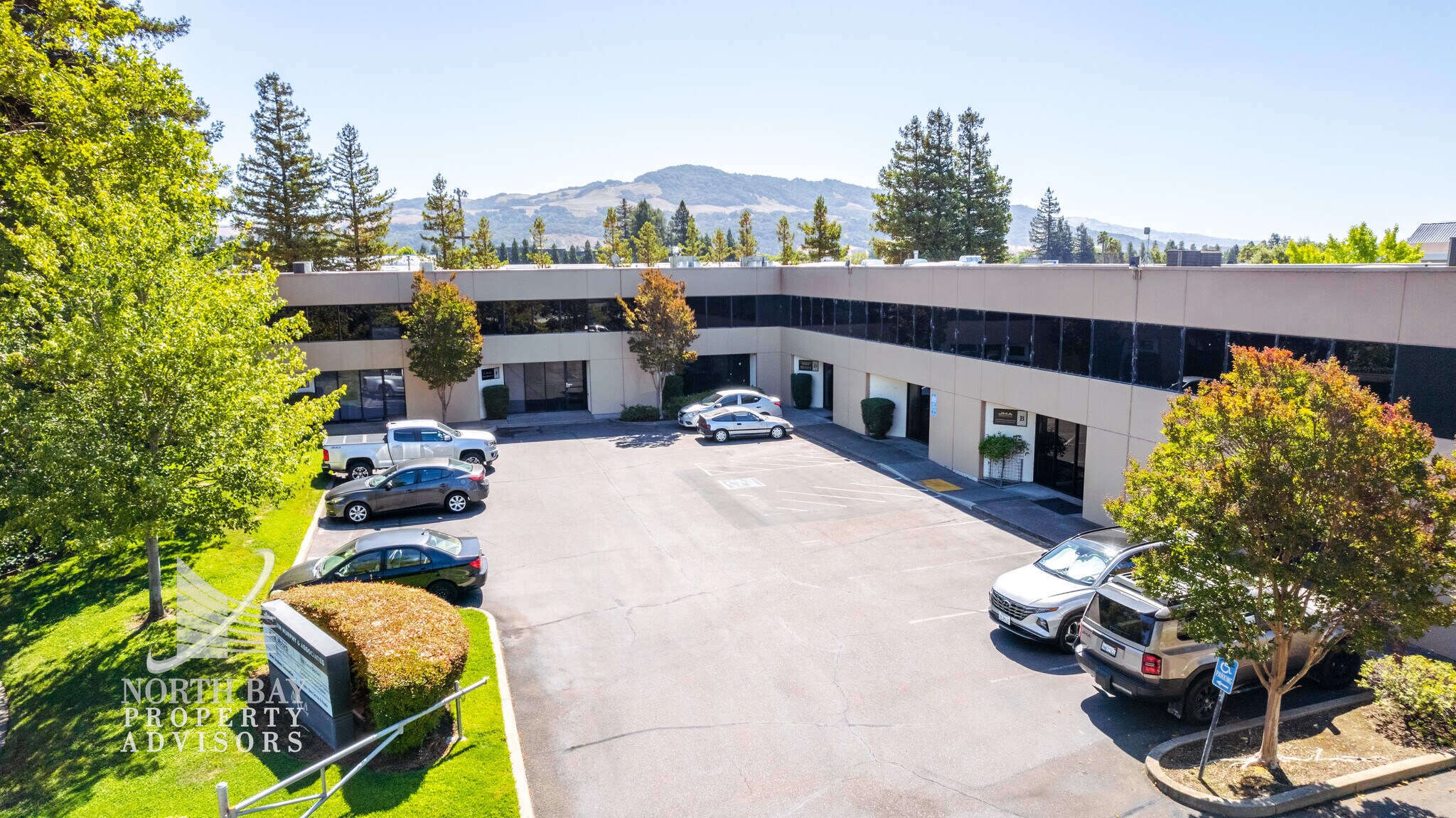 464 Kenwood Ct, Santa Rosa, CA for lease Building Photo- Image 1 of 5