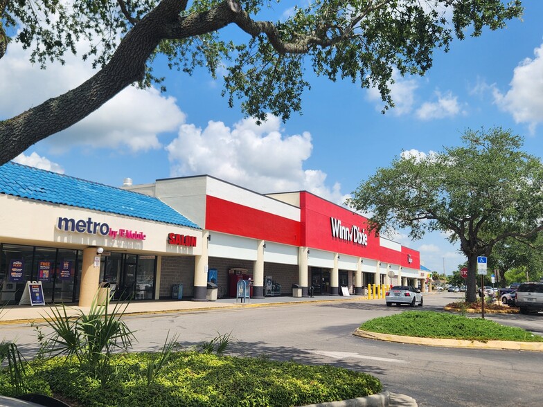 2202 N Young Blvd, Chiefland, FL for lease - Building Photo - Image 1 of 5