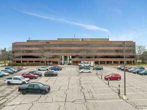 1450 W Long Lake Rd, Troy, MI for lease Building Photo- Image 2 of 12