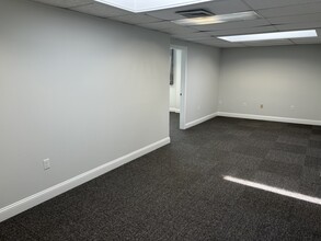21 Locust Ave, New Canaan, CT for lease Building Photo- Image 2 of 8