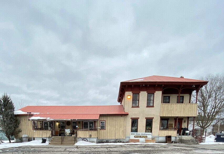 34 Lower Warren St, Queensbury, NY for sale - Building Photo - Image 1 of 1