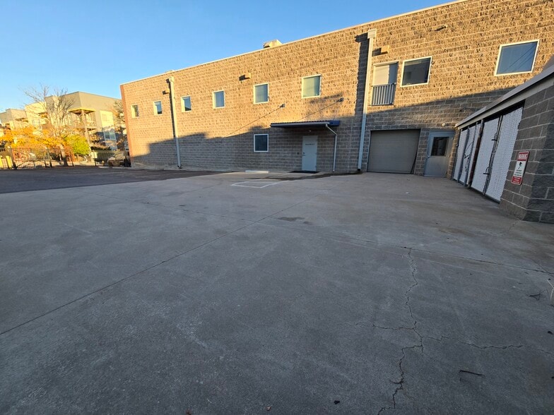 1830 S Bannock St, Denver, CO for lease - Building Photo - Image 2 of 28