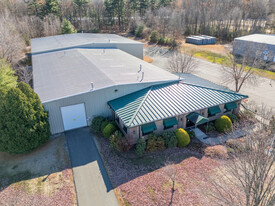 6 Industrial Pky, Easthampton MA - Warehouse