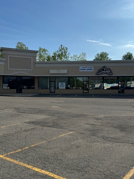 1257-1270 S Commerce Rd, Walled Lake, MI for lease - Building Photo - Image 2 of 8