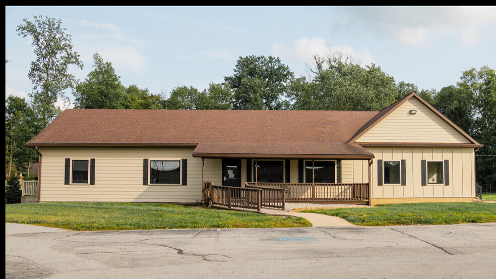 1203 W Alto Rd, Kokomo, IN for lease - Building Photo - Image 1 of 5