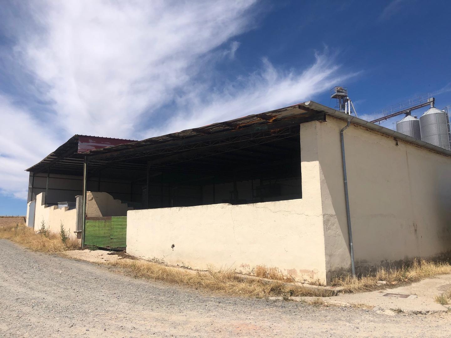 Land in Larrodrigo for sale Building Photo- Image 1 of 6