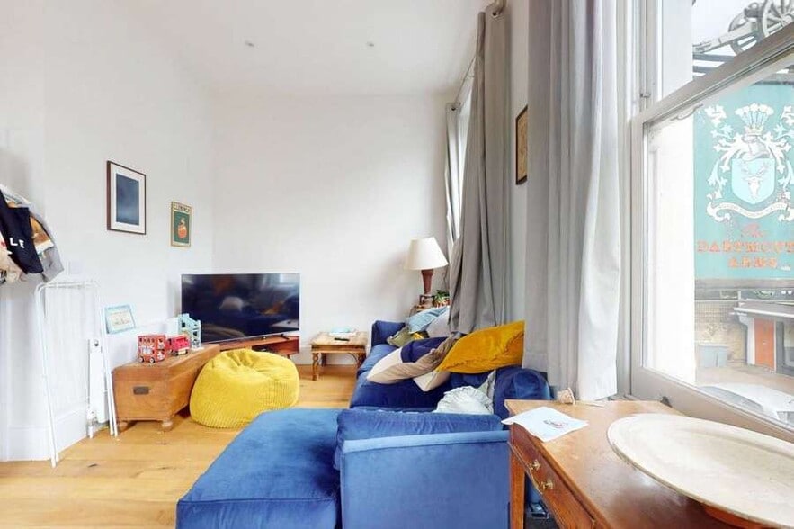 35 York Rise, London for sale - Building Photo - Image 3 of 14