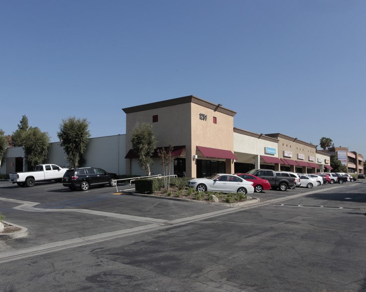 Beach Commerce Center - Commercial Real Estate