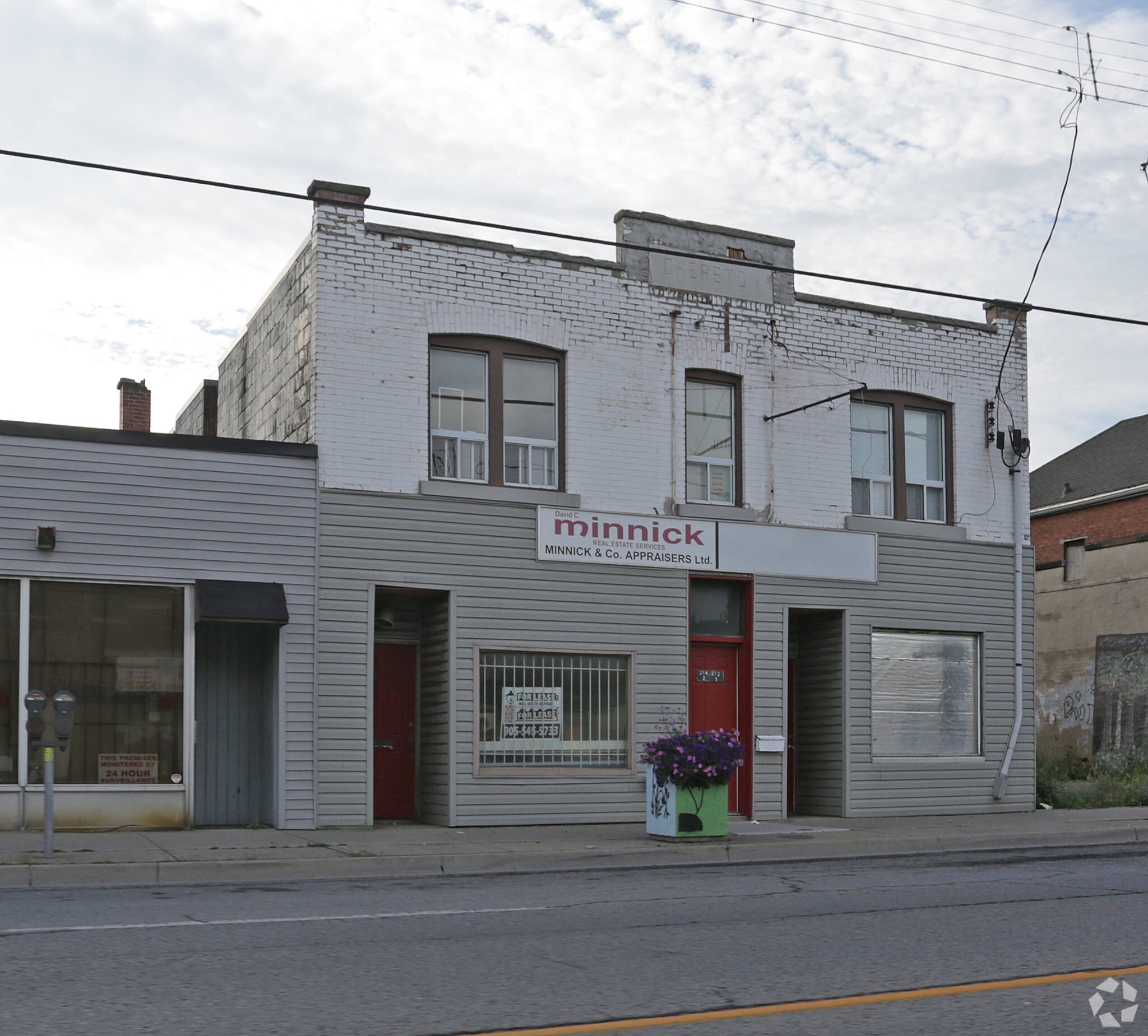 212-214 Kenilworth Ave N, Hamilton, ON for sale Primary Photo- Image 1 of 1