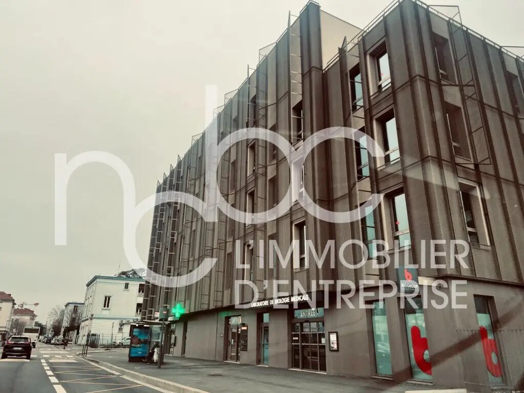 Vente Bureaux 139 m² - Photo 1