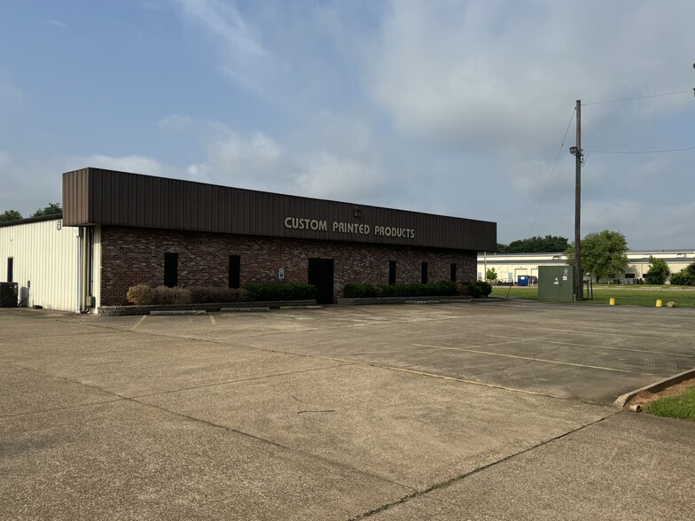 4924 Hazel Jones Rd, Bossier City, LA for lease - Primary Photo - Image 1 of 12