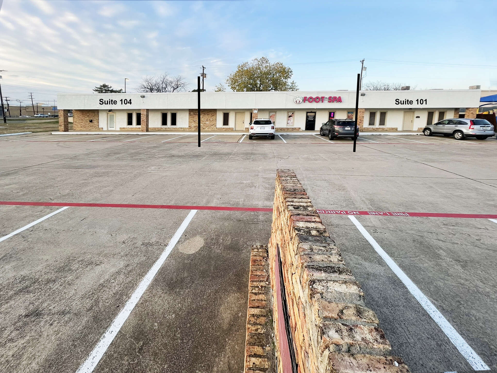 1010 Villa Dr, Euless, TX for lease Building Photo- Image 1 of 9