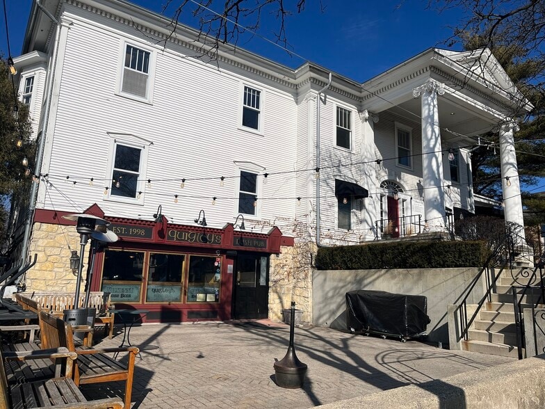 43 E Jefferson Ave, Naperville, IL for sale - Building Photo - Image 2 of 8