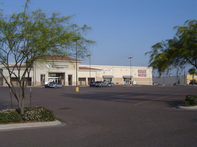 1701 S Closner Blvd, Edinburg, TX for lease Building Photo- Image 1 of 6