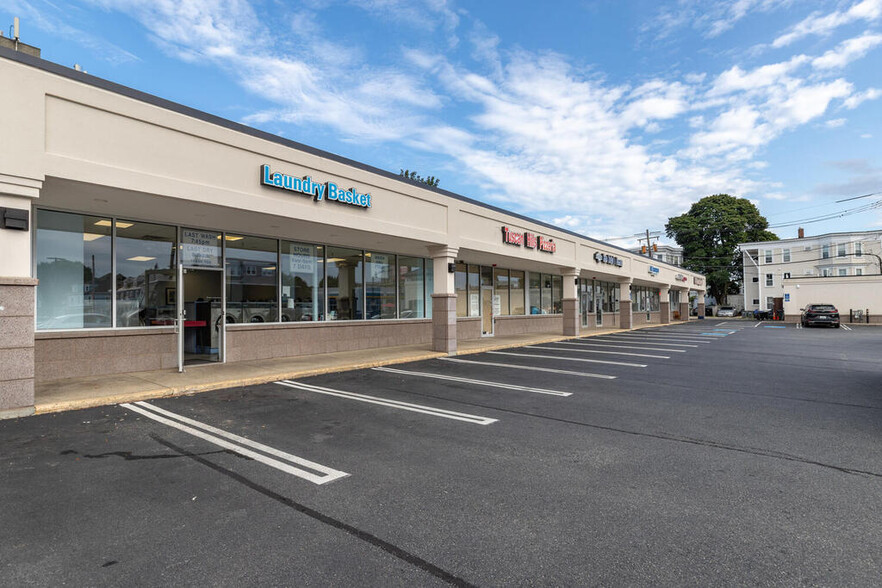 407-411 Cabot St, Beverly, MA for lease - Building Photo - Image 3 of 25