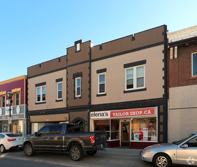 4448-4452 Queen St, Niagara Falls, ON L2E 2L3 | LoopNet