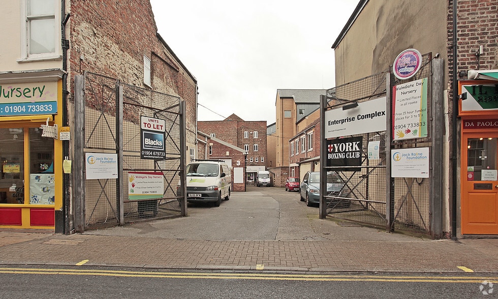 Walmgate, York for lease - Building Photo - Image 2 of 3