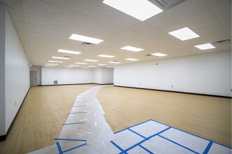 536 Highway 33, Hamilton, NJ for lease Interior Photo- Image 2 of 9