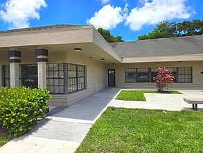 5317 W Atlantic Ave, Delray Beach, FL for lease Building Photo- Image 2 of 10