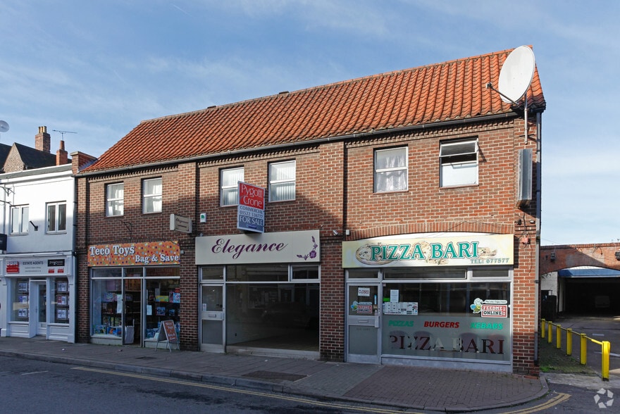 11 Church St, Gainsborough for sale - Building Photo - Image 2 of 13