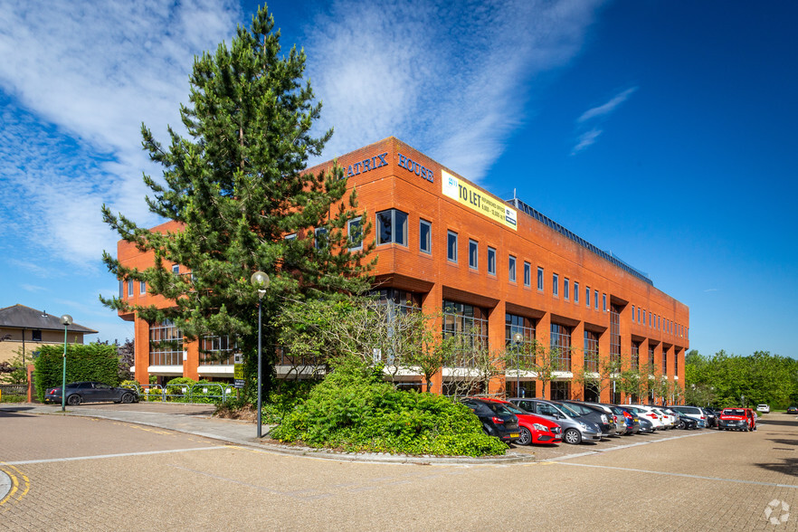 2 North Fourth St, Milton Keynes for lease - Building Photo - Image 2 of 4