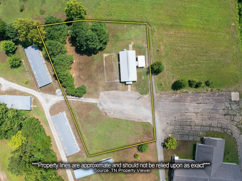 10366 Highway 100, Scotts Hill, TN for sale - Building Photo - Image 3 of 41
