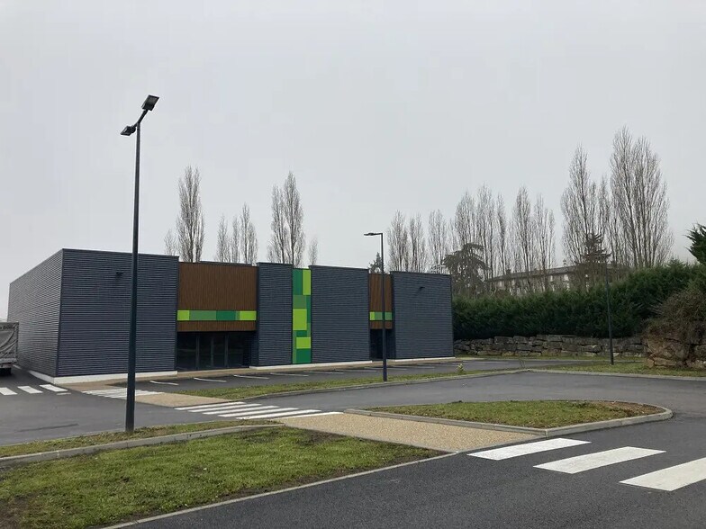 Flex in Anse for sale - Building Photo - Image 3 of 7