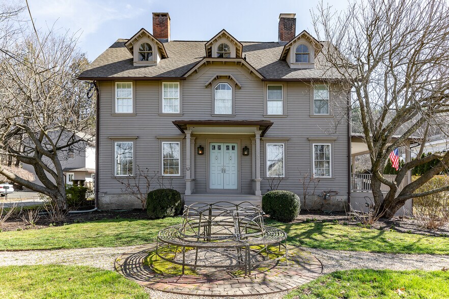 259 Main St S, Woodbury, CT for sale - Building Photo - Image 1 of 1