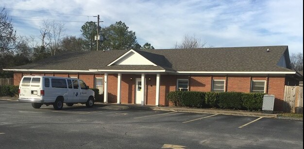 111 New Dunbar Rd, Byron, GA for sale Primary Photo- Image 1 of 1