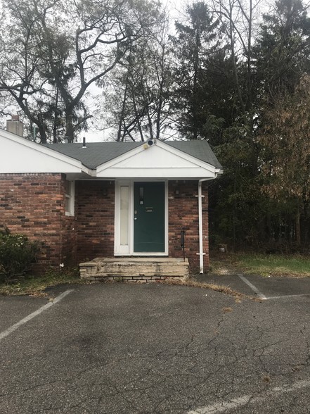 412 State Route 23, Pompton Plains, NJ for lease - Building Photo - Image 1 of 10