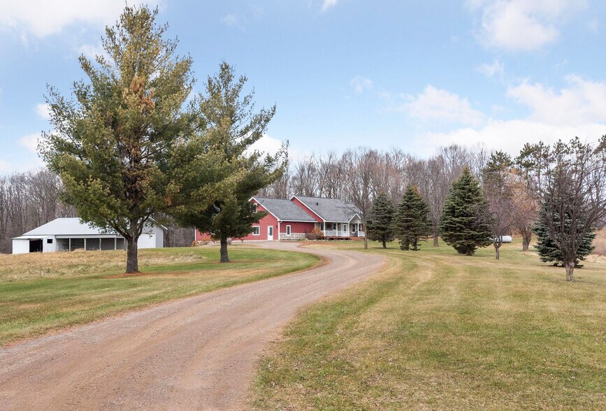 1003 397th Ave NW, Stanchfield, MN for sale - Building Photo - Image 1 of 1