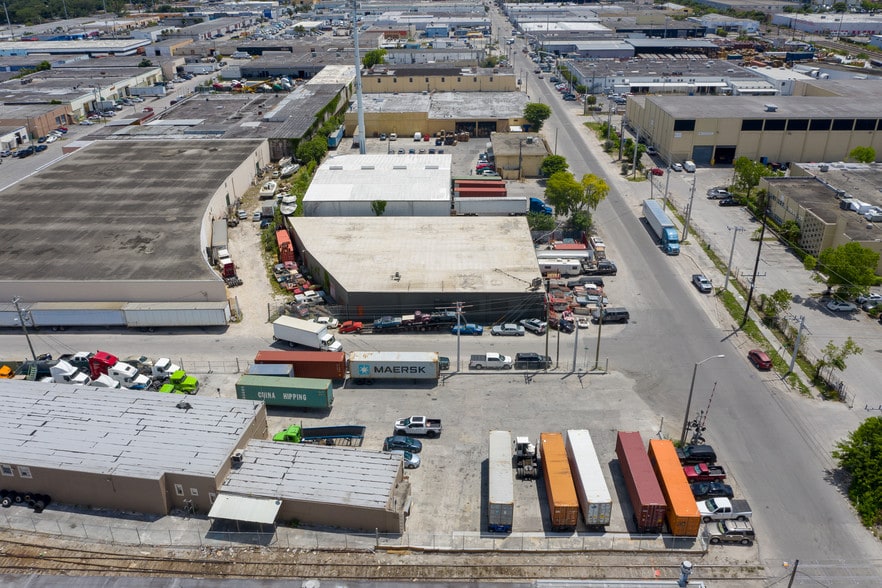 5791 NW 37th Ave, Miami, FL for lease - Building Photo - Image 3 of 26